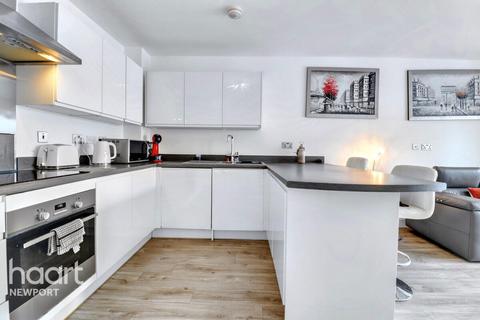 2 bedroom apartment for sale, Baroque Court, Newport