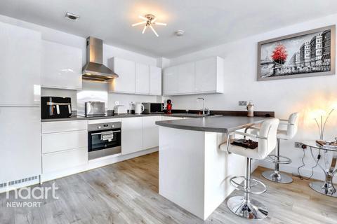 2 bedroom apartment for sale, Baroque Court, Newport