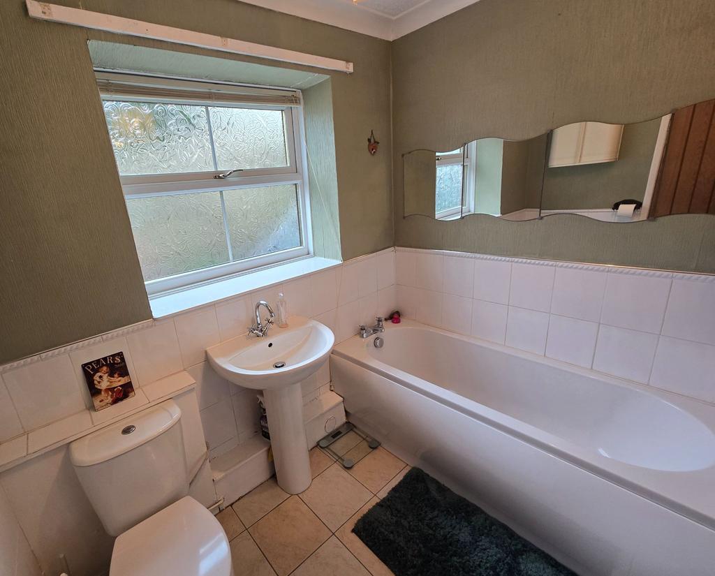 Ground Floor Bathroom