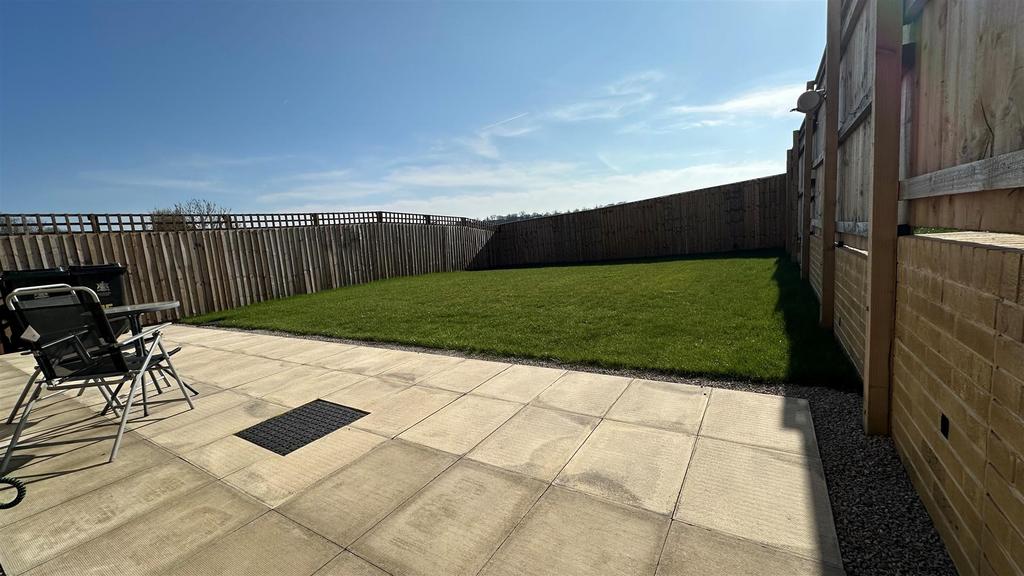 Garden 2.jpg