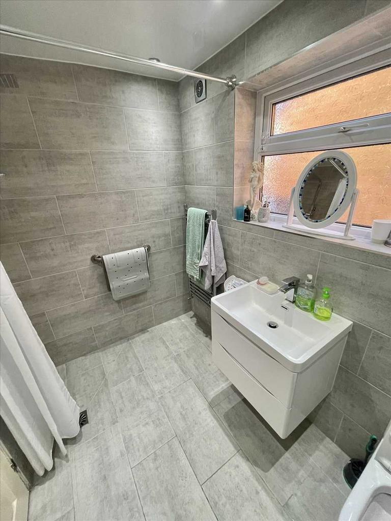 Wet room/w.c.