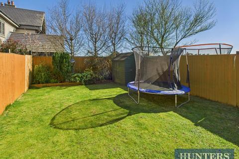 3 bedroom terraced house for sale, Huzzard Close, Walkington, Beverley