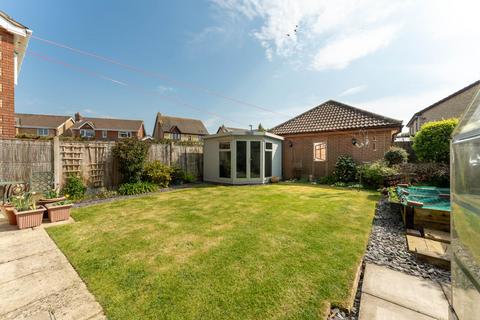 3 bedroom detached house for sale, Bluebell Road, Wick St Lawrence - Perfect Family Home