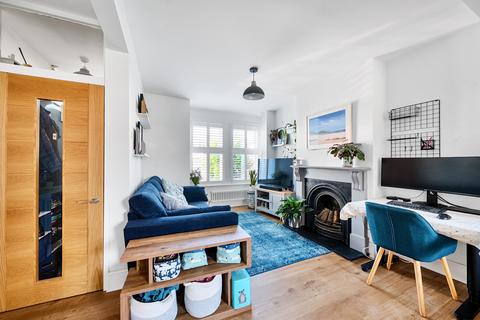 68 Washington Road, Worcester Park, KT4 8JH