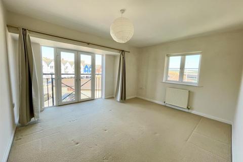 2 bedroom flat for sale, West Quay, Newhaven