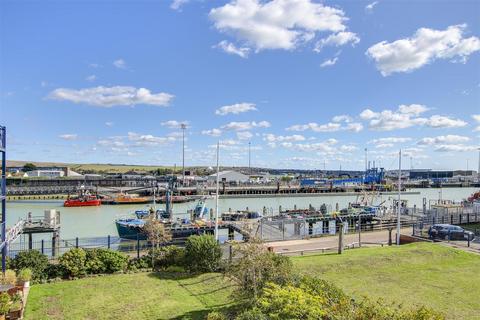 2 bedroom flat for sale, West Quay, Newhaven