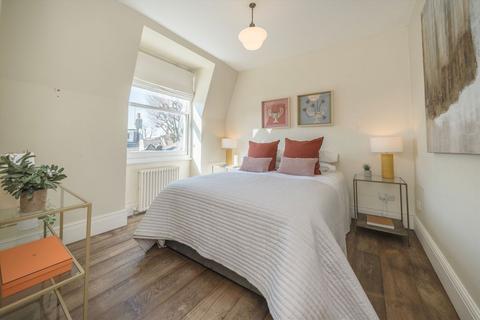 69 Silver Crescent, London, W4 5SF