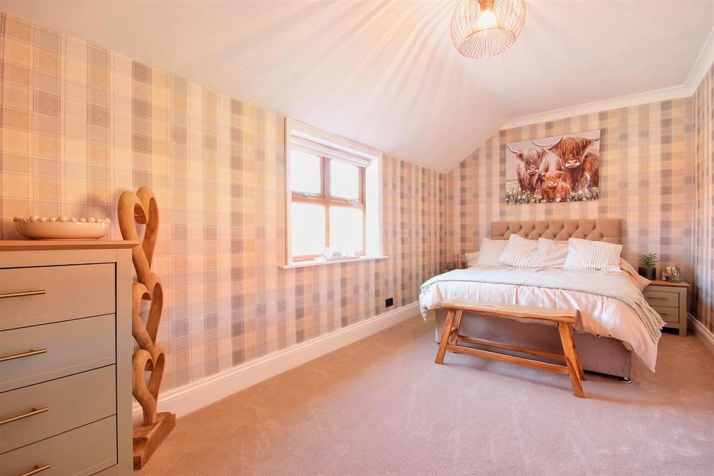 Bedroom 3 (rear)