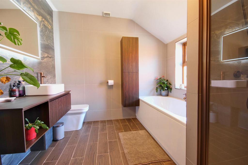 Bathroom/w.c.
