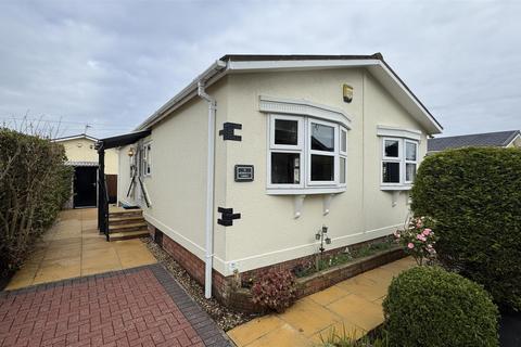 2 bedroom park home for sale, Mossways Park, Wilmslow