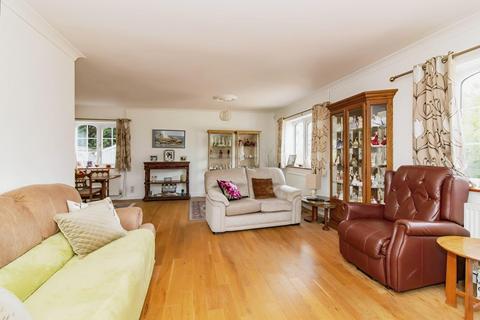 4 bedroom detached bungalow for sale, Watery Lane, Westwell, TN25