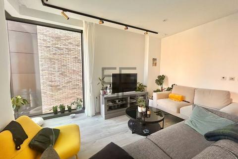 2 bedroom flat to rent, Siena House, London EC1V