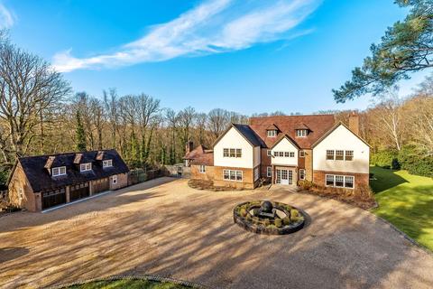undefined, Cuttinglye Road, Crawley RH10