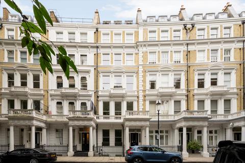 Courtfield Gardens, London SW5