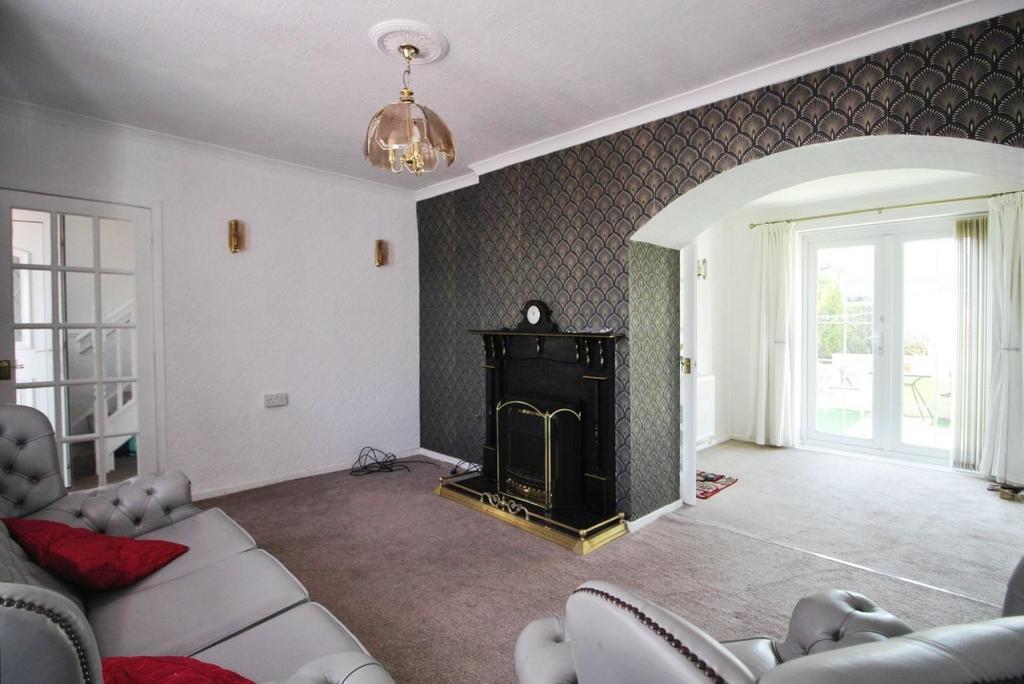Living room 2.JPG