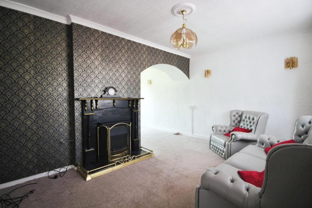 Living Room.JPG