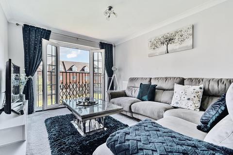 2 bedroom apartment for sale, Eaton Place, Larkfield