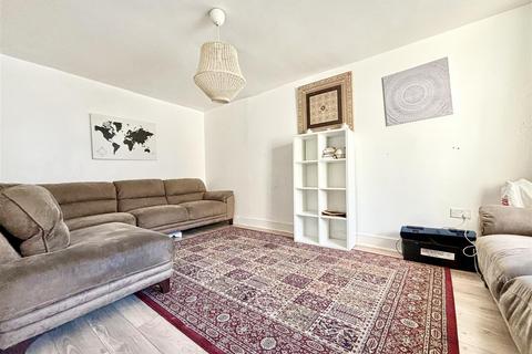 5 bedroom townhouse for sale, Carr Bottom Avenue, Bradford BD5