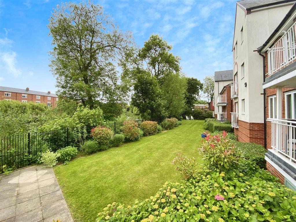 Garden 3.jpg