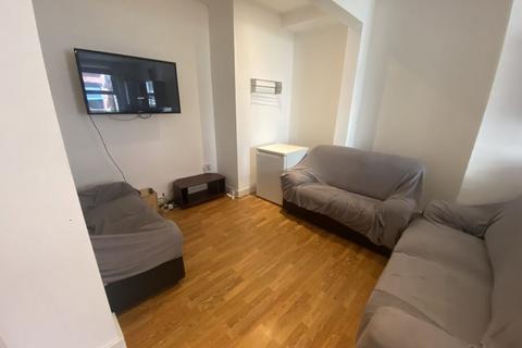 undefined, Delph Mount, Woodhouse, Leeds, LS6 2HS