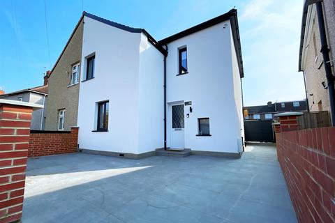 3 bedroom semi-detached house for sale, Mount Road, Mitcham CR4