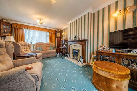 10 Abbey Drive, Natland, Kendal, LA9 7QN