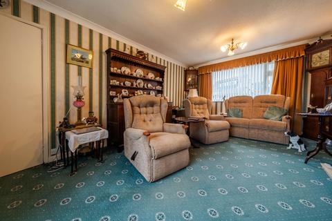10 Abbey Drive, Natland, Kendal, LA9 7QN