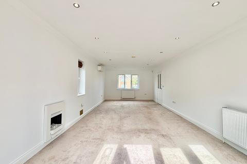 65a Cooden Drive, Bexhill-on-sea, TN39 3AY