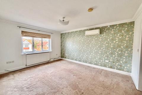 65a Cooden Drive, Bexhill-on-sea, TN39 3AY