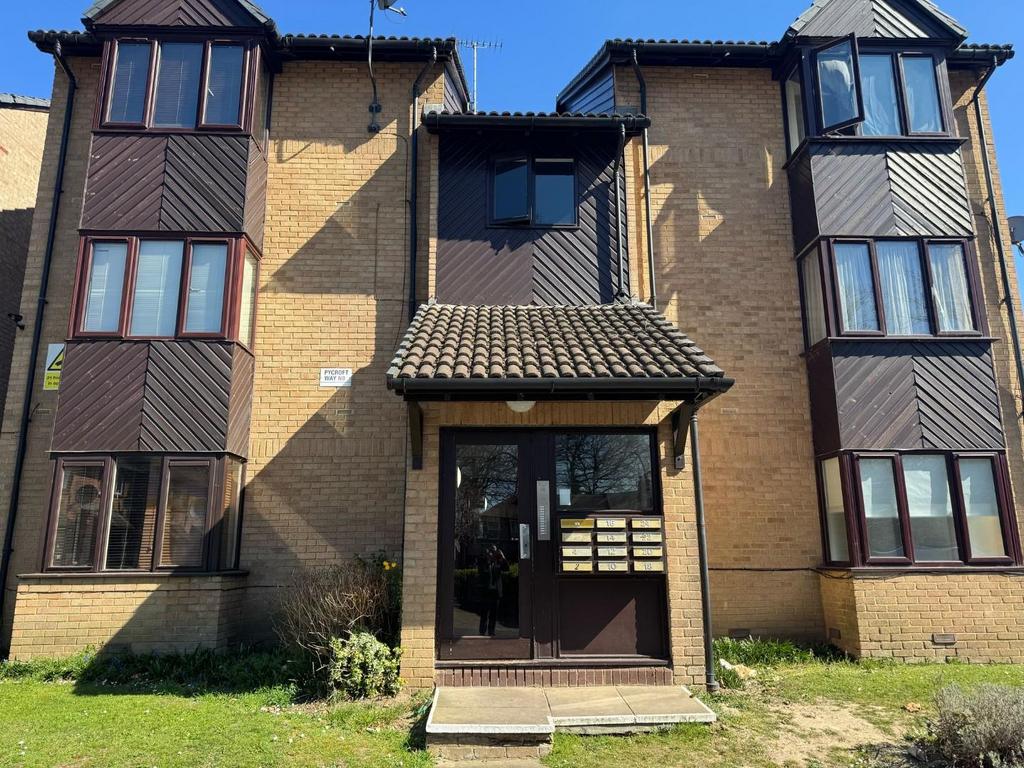 Pycroft Way, London Property - £1,450 pcm (£335 pw)