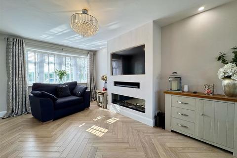 234 Farnborough Road, Birmingham, B35 7NL