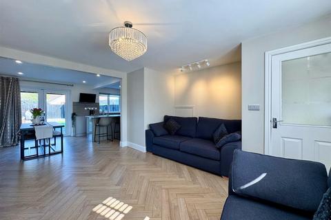 234 Farnborough Road, Birmingham, B35 7NL