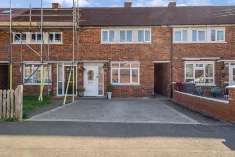 68 Trelawney Avenue, Langley, Slough, SL3 8RW