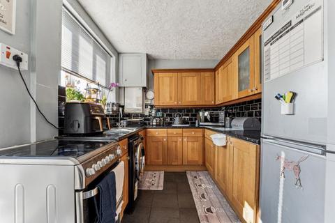 68 Trelawney Avenue, Langley, Slough, SL3 8RW