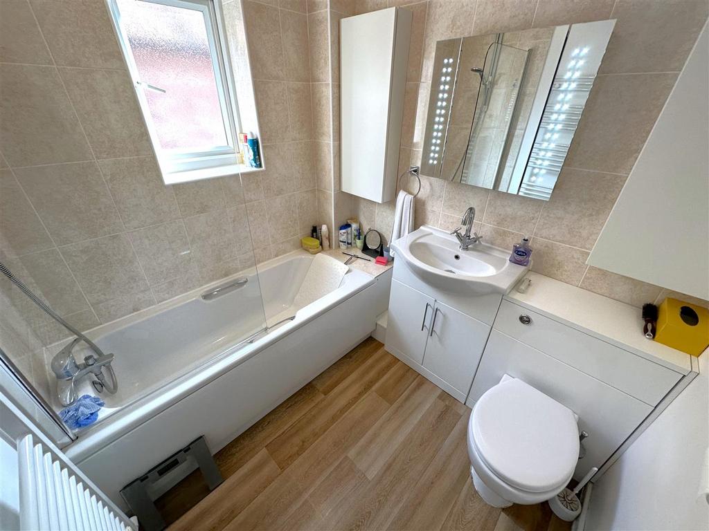 Modern Bathroom 300