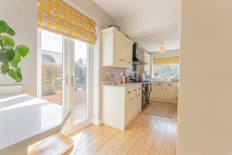 16 Beckman Road, Stourbridge, DY9 0TZ