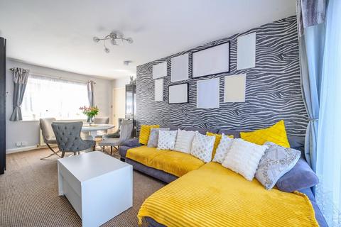 3 bedroom semi-detached house for sale, Springbank Road, Leeds, LS27