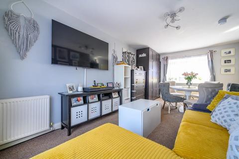 3 bedroom semi-detached house for sale, Springbank Road, Leeds, LS27