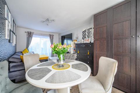 3 bedroom semi-detached house for sale, Springbank Road, Leeds, LS27