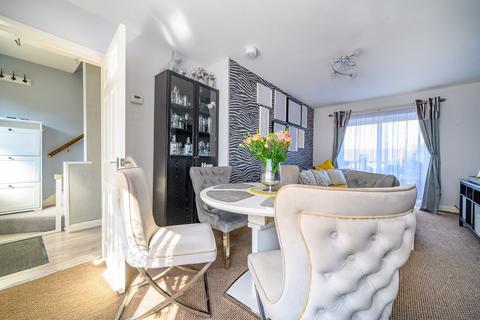3 bedroom semi-detached house for sale, Springbank Road, Leeds, LS27