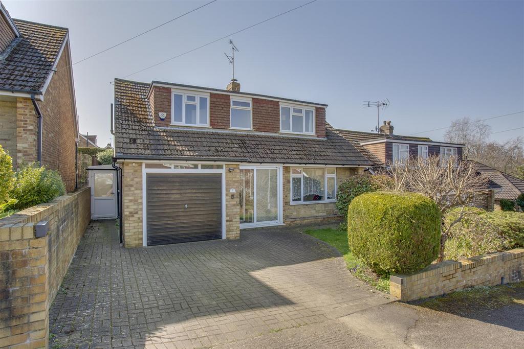 5 Sunningdale Close, HP12 4 EN-15.jpg