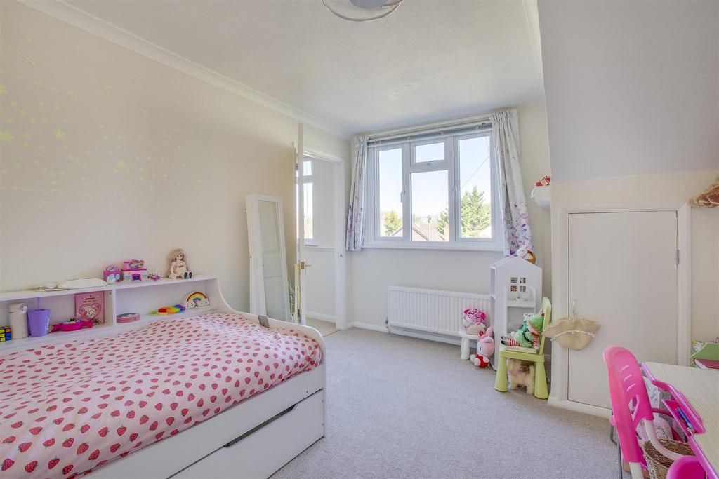 5 Sunningdale Close, HP12 4 EN-2.jpg
