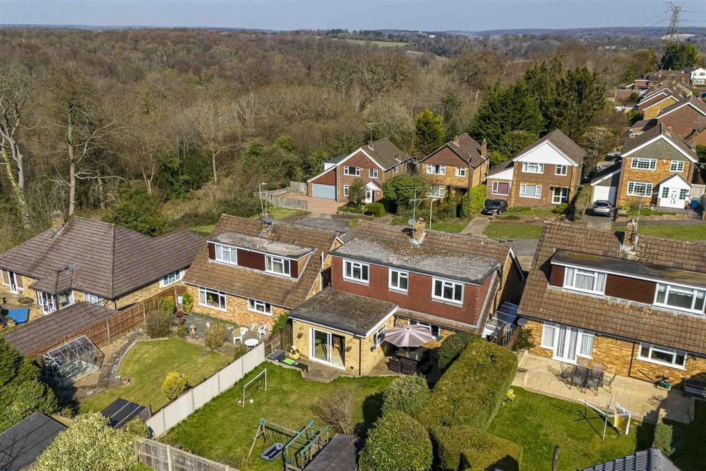 5 Sunningdale Close, HP12 4 EN DRONE (LOW RES)-1.jp