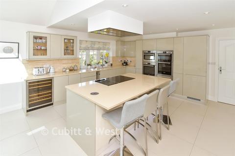 4 bedroom detached house for sale, Waterford Gardens, Climping, West Sussex