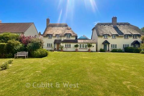 4 bedroom detached house for sale, The Hamlet, Littlehampton BN17