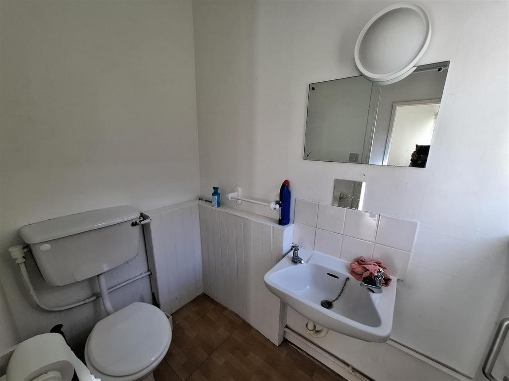Cloakroom.jpg