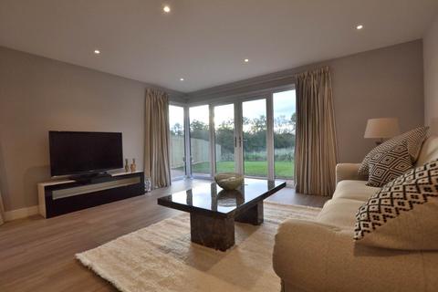 4 bedroom detached house for sale, Queens Head Close, Aston Close, Tewkesbury, Gloucestershire
