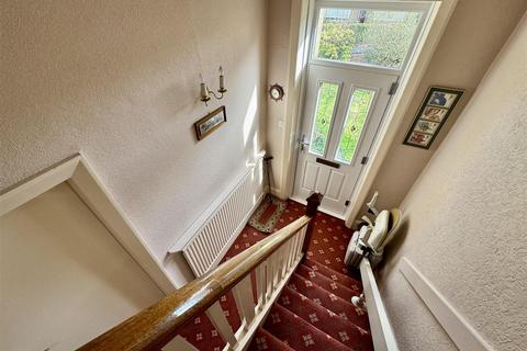 3 bedroom detached house for sale, Kaye Lane, Almondbury, Huddersfield, HD5 8XP