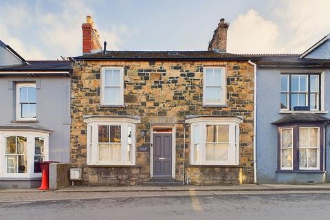 4 bedroom country house for sale, West Street, Newport