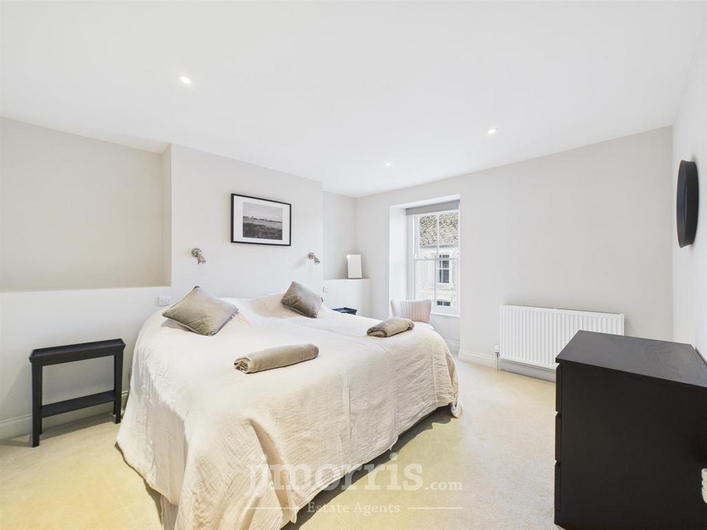 Bedroom 1  (front)